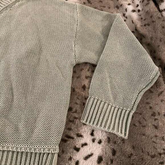 American Eagle Long Weekend V Neck Sweater - Picture 3 of 9